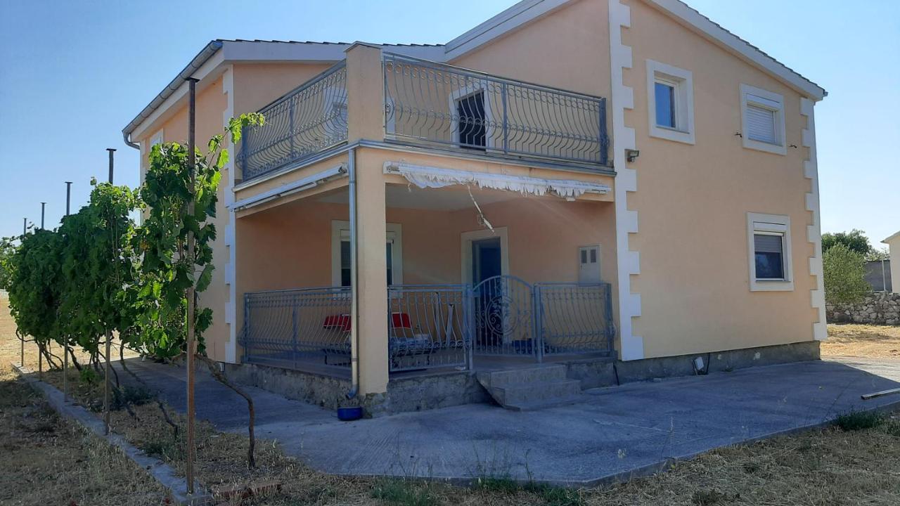 Oliva Dom Cista Mala Appartement Mala Cista Buitenkant foto